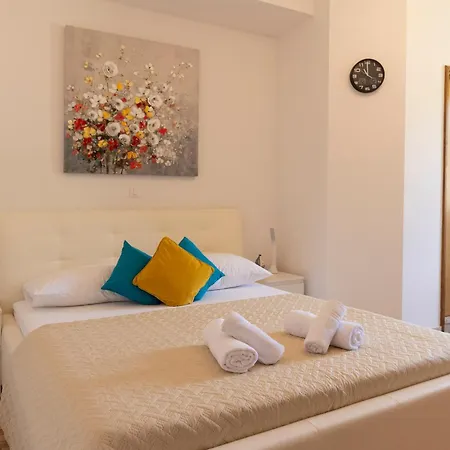 ゲストハウス Violic